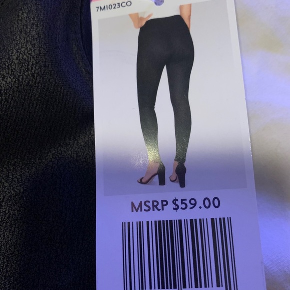 ULTRA HIGH RISE SCULPTING LEGGING - Picture 5 of 5